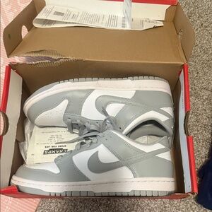 Nike Dunks Grey/ white